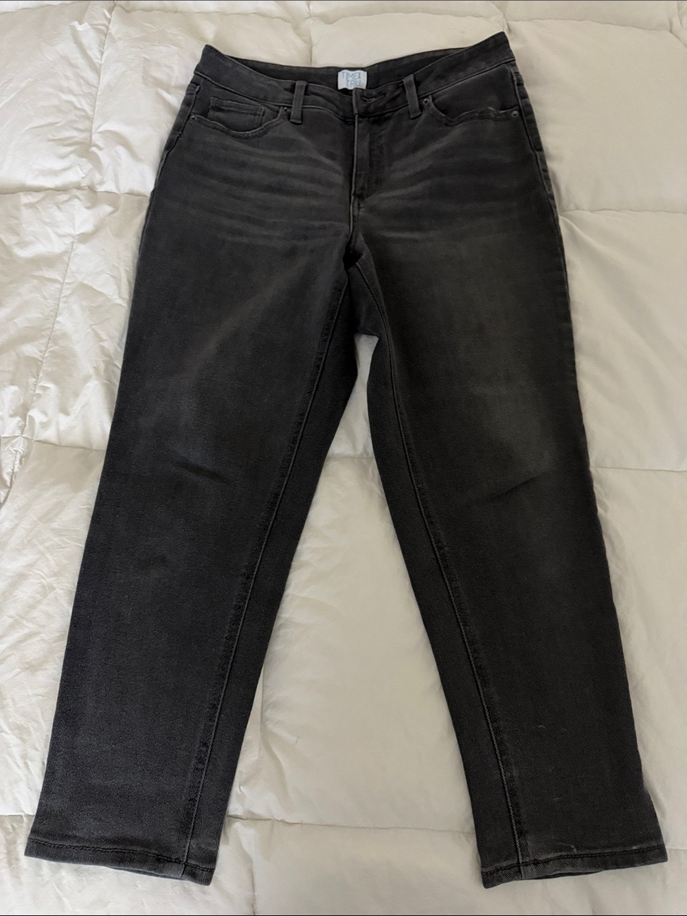 Classic Dark Grey Jeans - Slightly tapered Leg